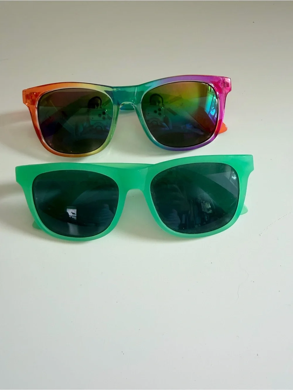 Abercrombie Kids Sunglasses Set Rainbow Ombre Mint Green Retro Shades Bundle